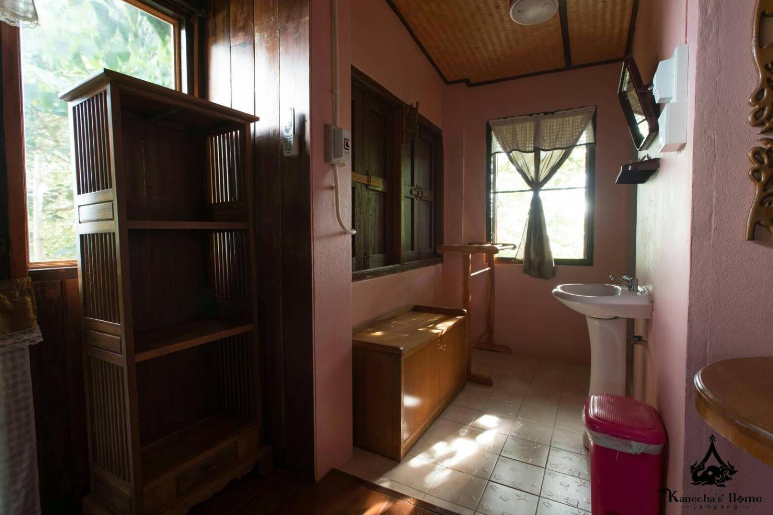 Kanecha'S Home Lampang Bagian luar foto