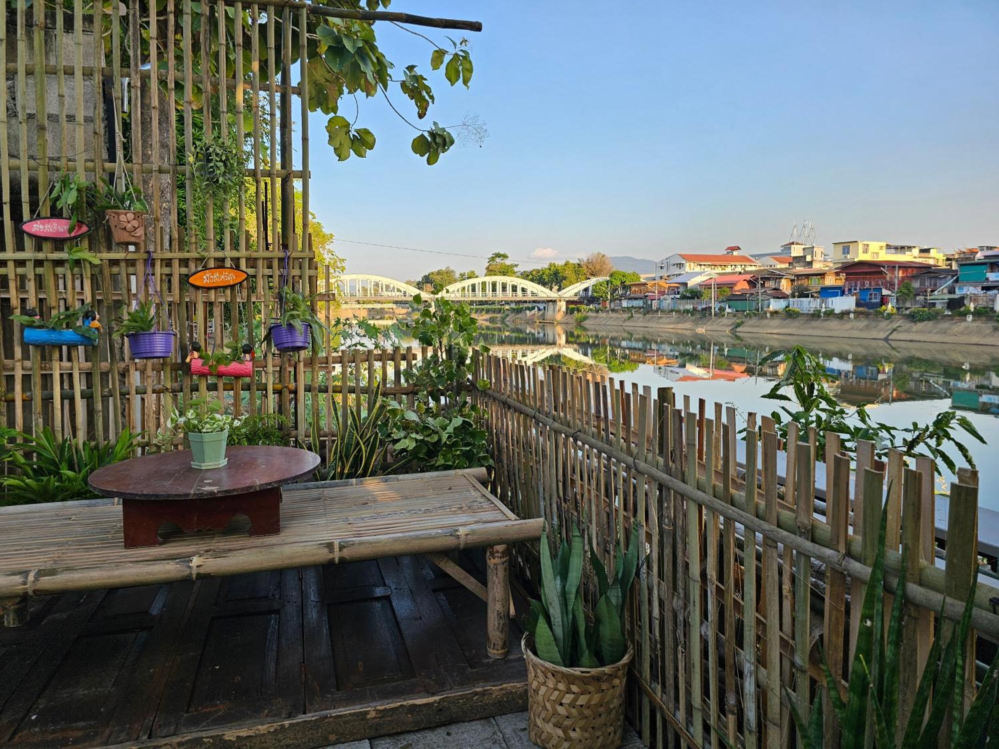 Kanecha'S Home Lampang Bagian luar foto
